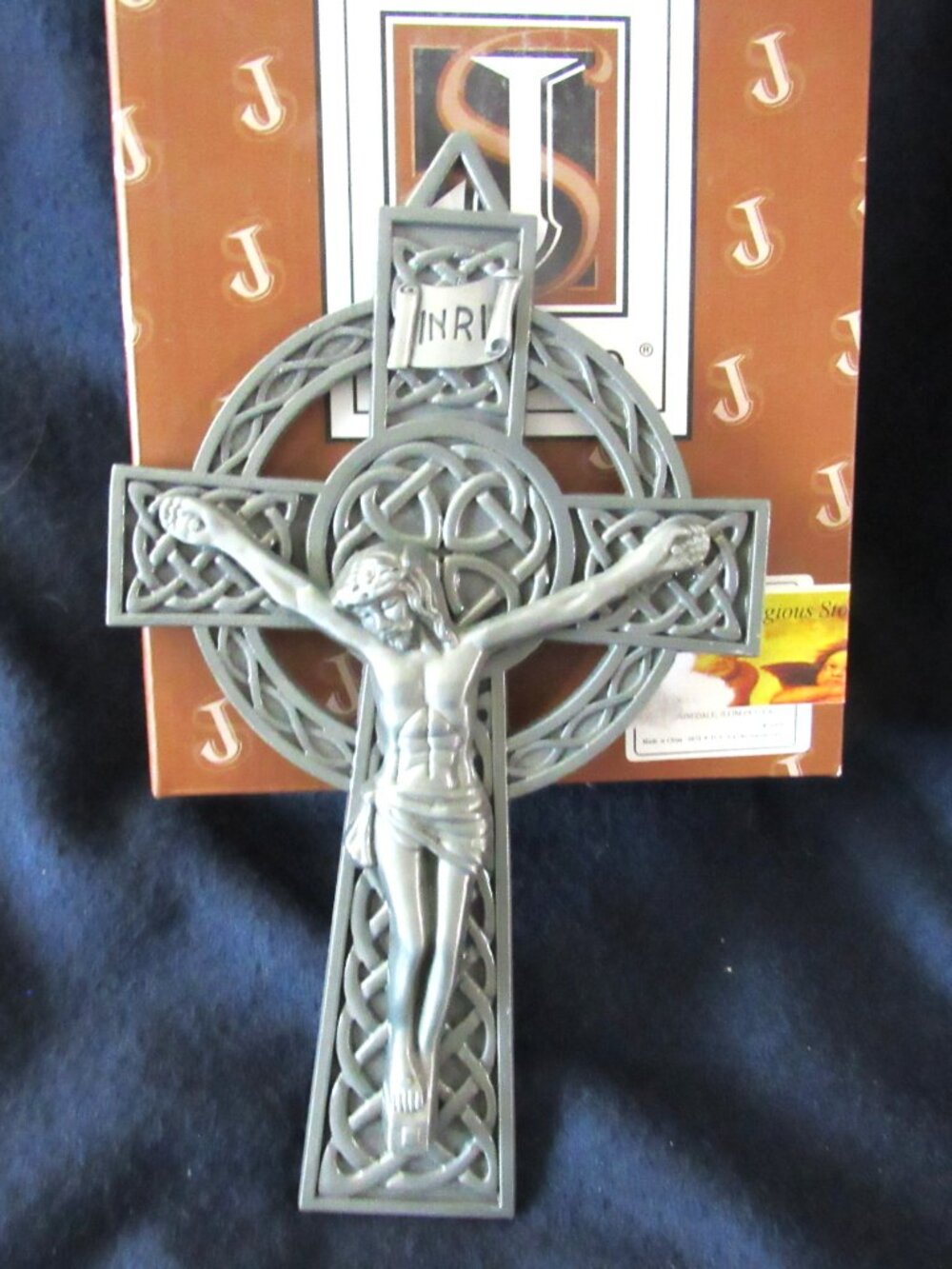 Pewter Celtic Crucifix Wall Hanger.  New.